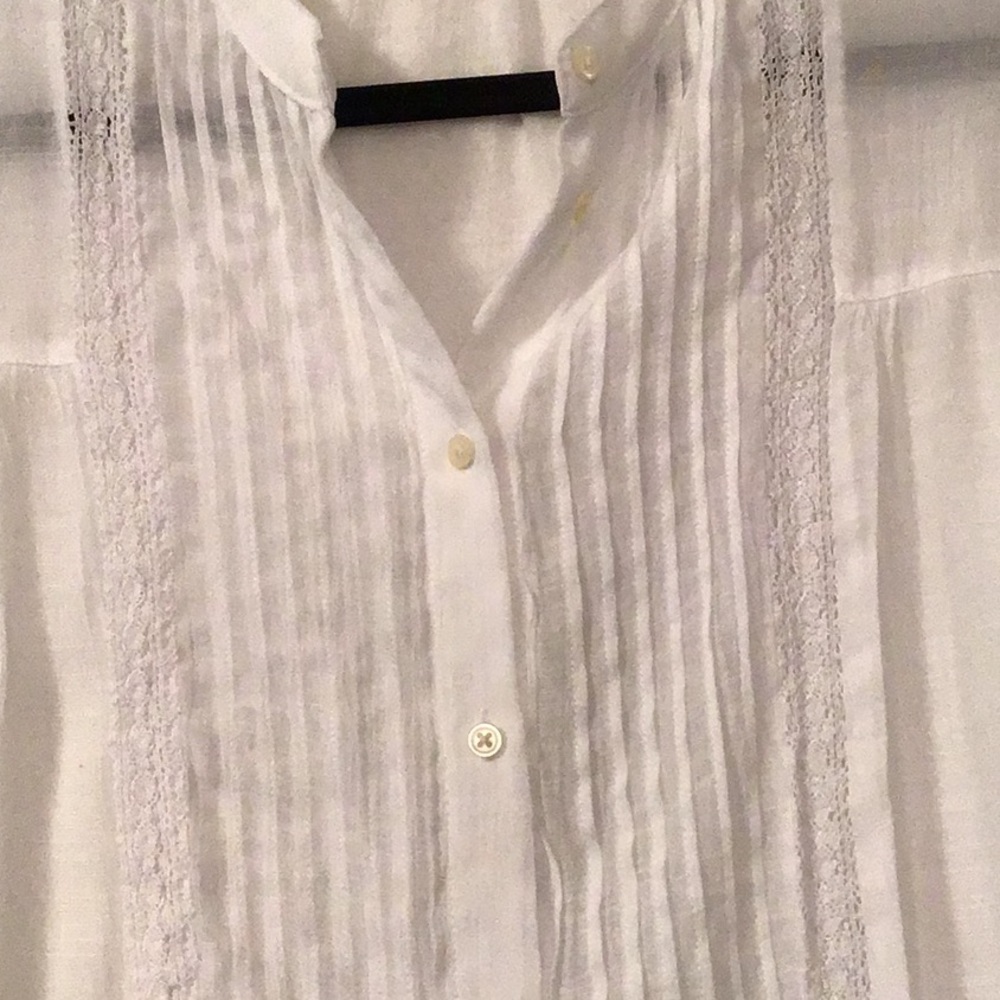 ✨GAP Sheer Ruffle Blouse - Picture 3 of 4